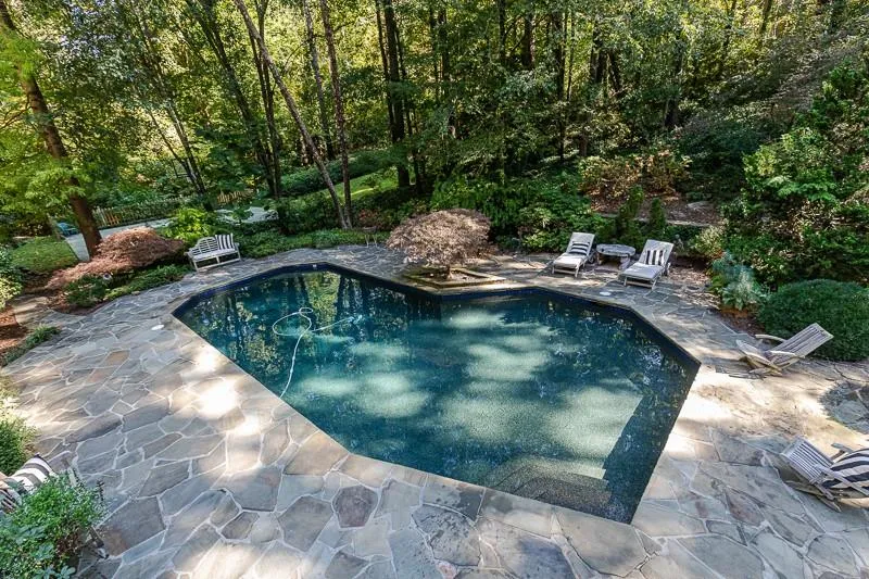 685 Tanglewood Trail, Sandy Springs, Georgia 30327, 5 Bedrooms Bedrooms, ,4 BathroomsBathrooms,Residential,Sold,685 Tanglewood Trail,6873759