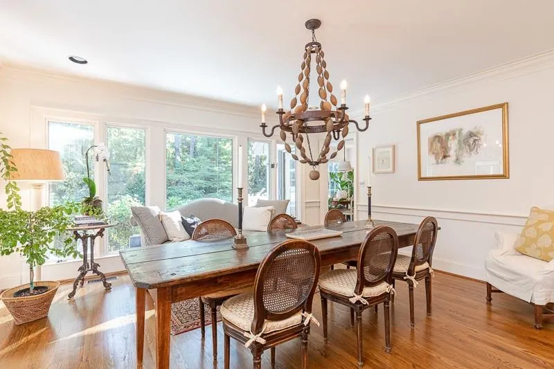 685 Tanglewood Trail, Sandy Springs, Georgia 30327, 5 Bedrooms Bedrooms, ,4 BathroomsBathrooms,Residential,Sold,685 Tanglewood Trail,6873759