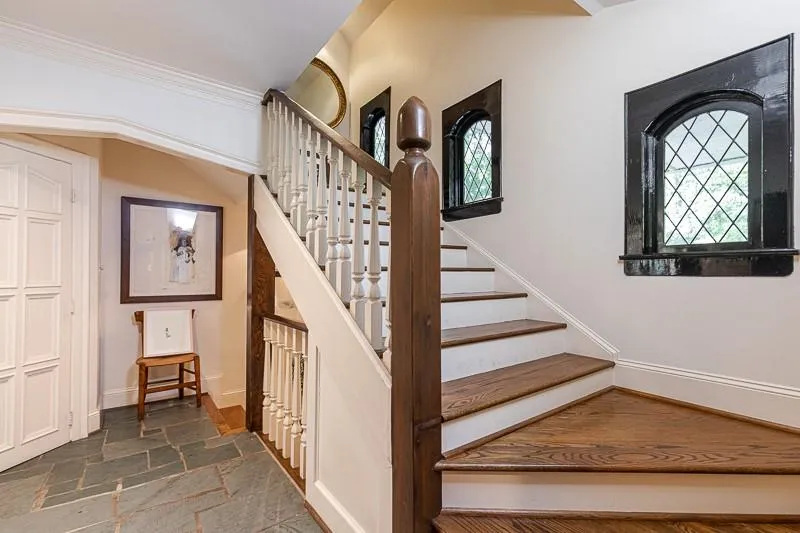 685 Tanglewood Trail, Sandy Springs, Georgia 30327, 5 Bedrooms Bedrooms, ,4 BathroomsBathrooms,Residential,Sold,685 Tanglewood Trail,6873759