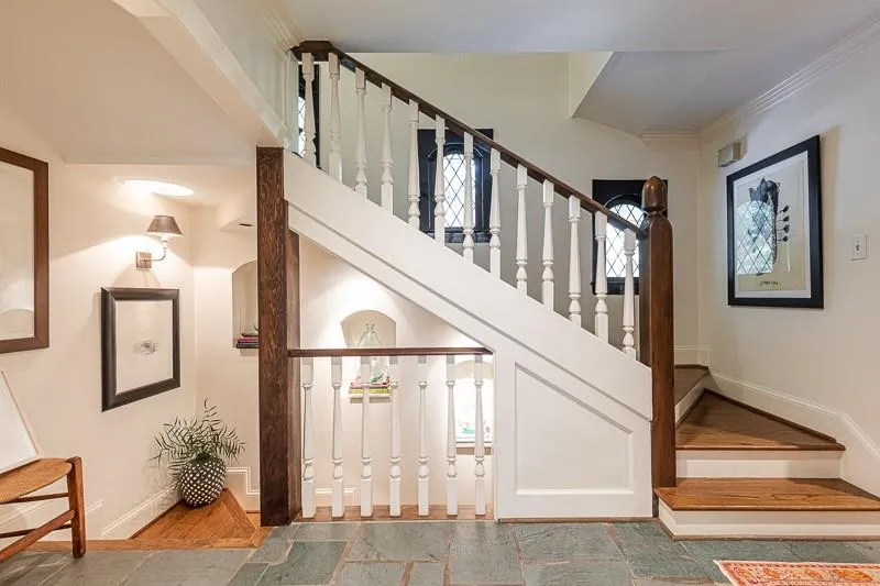 685 Tanglewood Trail, Sandy Springs, Georgia 30327, 5 Bedrooms Bedrooms, ,4 BathroomsBathrooms,Residential,Sold,685 Tanglewood Trail,6873759