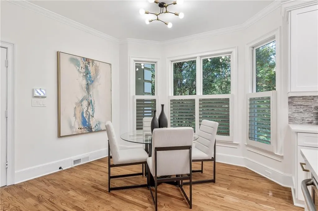 7465 Stoneykirk Close, Atlanta, Georgia 30350, 6 Bedrooms Bedrooms, ,4 BathroomsBathrooms,Residential,For Sale,7465 Stoneykirk Close,7649778