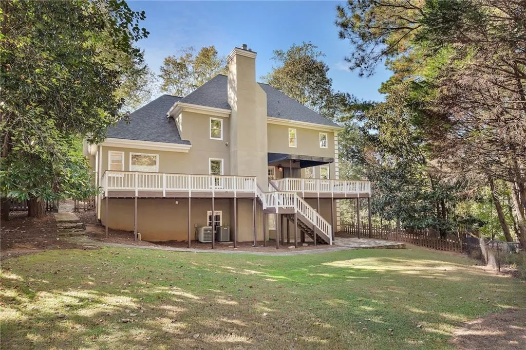 7465 Stoneykirk Close, Atlanta, Georgia 30350, 6 Bedrooms Bedrooms, ,4 BathroomsBathrooms,Residential,For Sale,7465 Stoneykirk Close,7649778