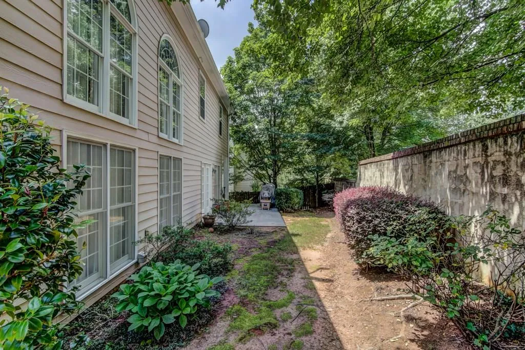 705 Orchard Court, Sandy Springs, Georgia 30328, 3 Bedrooms Bedrooms, ,2 BathroomsBathrooms,Residential,Sold,705 Orchard Court,5878466