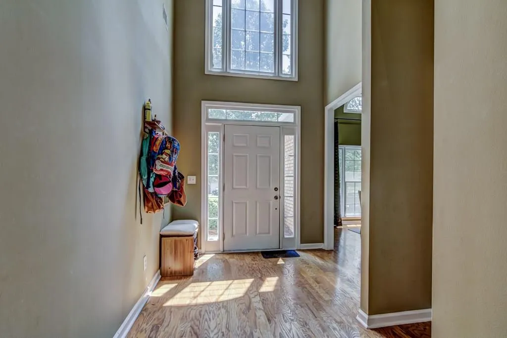 705 Orchard Court, Sandy Springs, Georgia 30328, 3 Bedrooms Bedrooms, ,2 BathroomsBathrooms,Residential,Sold,705 Orchard Court,5878466