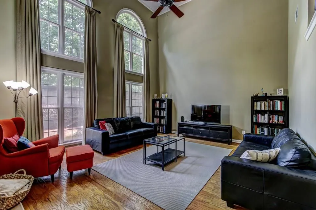 705 Orchard Court, Sandy Springs, Georgia 30328, 3 Bedrooms Bedrooms, ,2 BathroomsBathrooms,Residential,Sold,705 Orchard Court,5878466