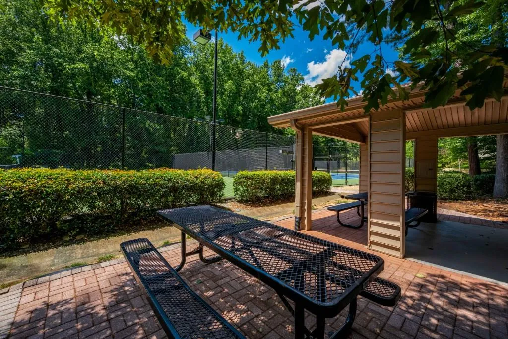 88 Dunwoody Springs Drive, Sandy Springs, Georgia 30328, 2 Bedrooms Bedrooms, ,2 BathroomsBathrooms,Residential,Sold,88 Dunwoody Springs Drive,7245923