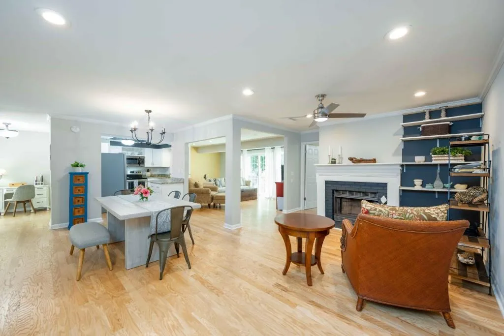 88 Dunwoody Springs Drive, Sandy Springs, Georgia 30328, 2 Bedrooms Bedrooms, ,2 BathroomsBathrooms,Residential,Sold,88 Dunwoody Springs Drive,7245923