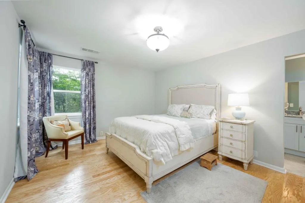 88 Dunwoody Springs Drive, Sandy Springs, Georgia 30328, 2 Bedrooms Bedrooms, ,2 BathroomsBathrooms,Residential,Sold,88 Dunwoody Springs Drive,7245923