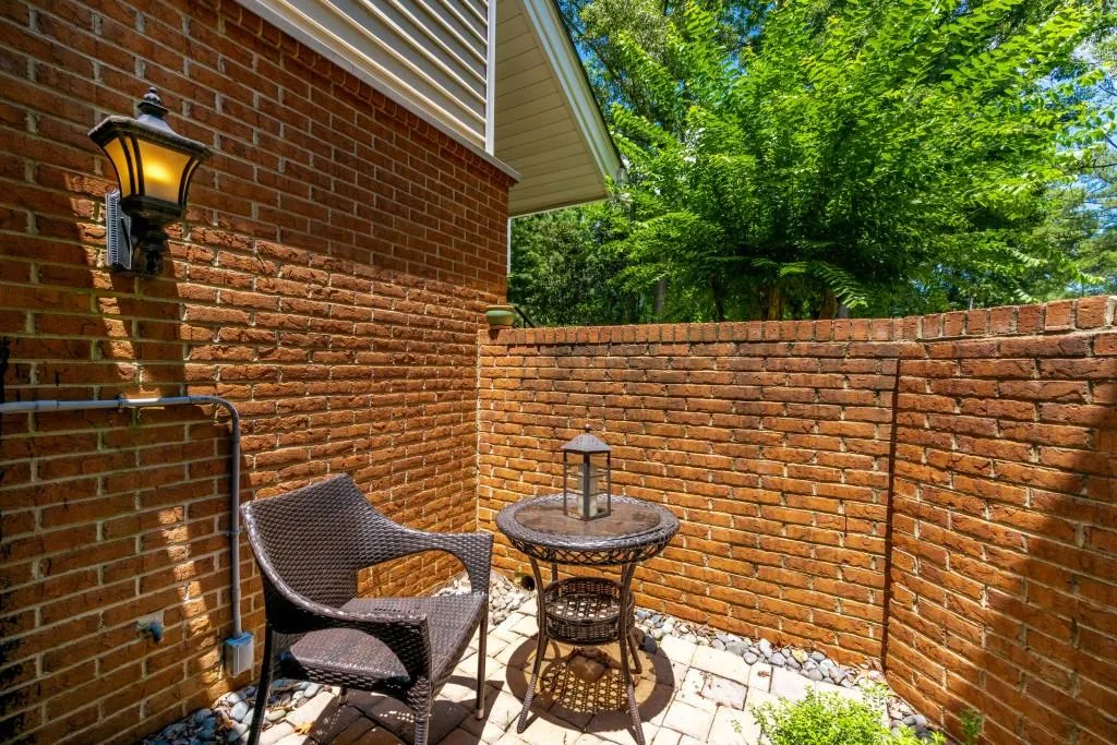 88 Dunwoody Springs Drive, Sandy Springs, Georgia 30328, 2 Bedrooms Bedrooms, ,2 BathroomsBathrooms,Residential,Sold,88 Dunwoody Springs Drive,7245923