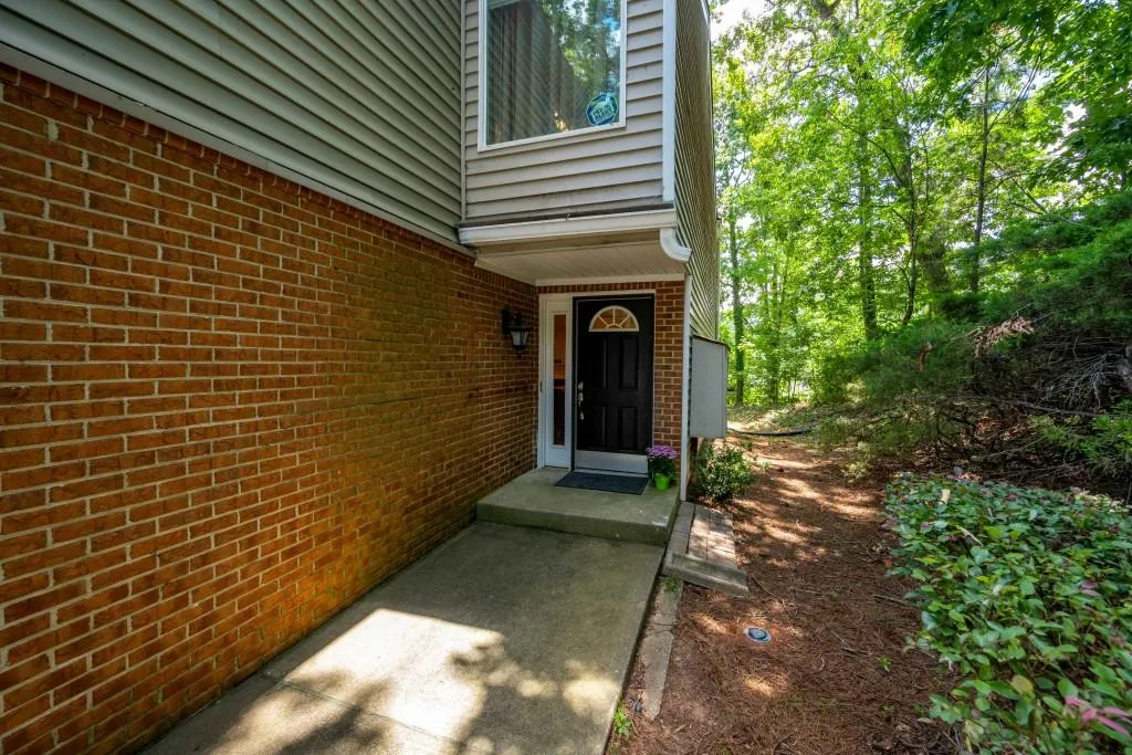 88 Dunwoody Springs Drive, Sandy Springs, Georgia 30328, 2 Bedrooms Bedrooms, ,2 BathroomsBathrooms,Residential,Sold,88 Dunwoody Springs Drive,7245923