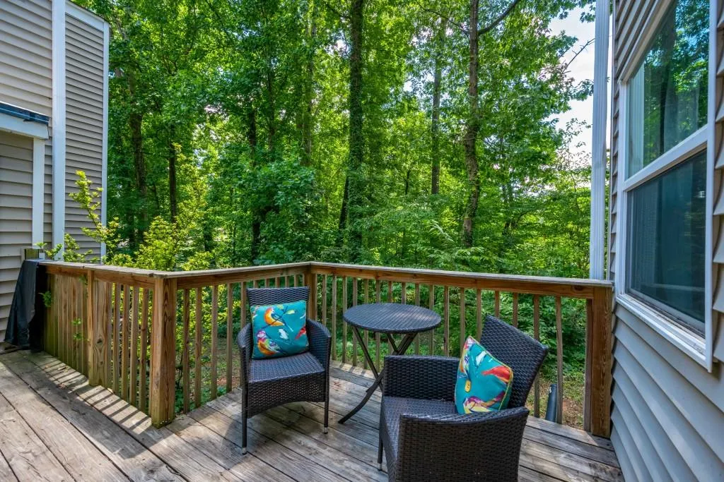 88 Dunwoody Springs Drive, Sandy Springs, Georgia 30328, 2 Bedrooms Bedrooms, ,2 BathroomsBathrooms,Residential,Sold,88 Dunwoody Springs Drive,7245923