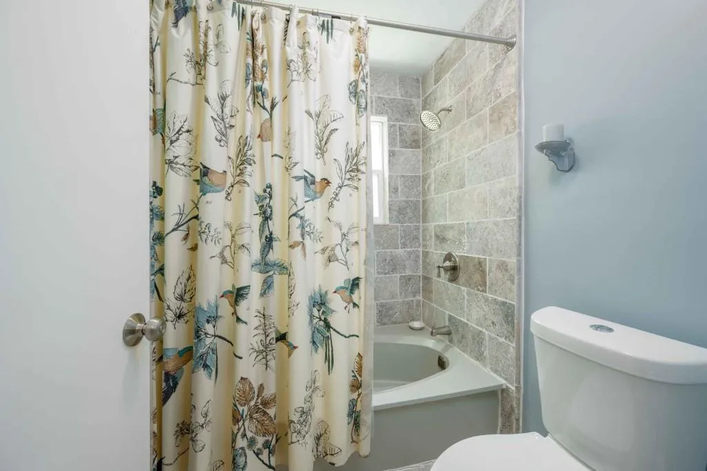 88 Dunwoody Springs Drive, Sandy Springs, Georgia 30328, 2 Bedrooms Bedrooms, ,2 BathroomsBathrooms,Residential,Sold,88 Dunwoody Springs Drive,7245923