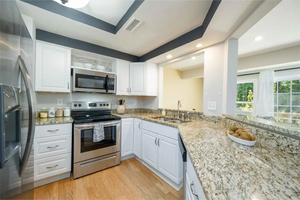 88 Dunwoody Springs Drive, Sandy Springs, Georgia 30328, 2 Bedrooms Bedrooms, ,2 BathroomsBathrooms,Residential,Sold,88 Dunwoody Springs Drive,7245923