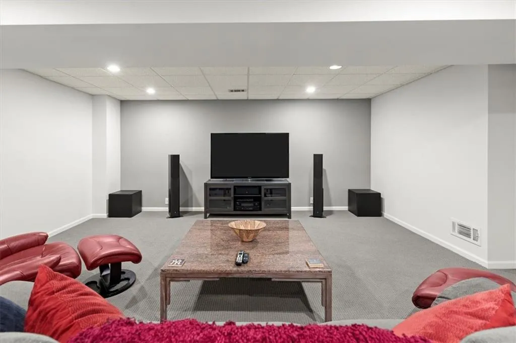 415 Hadley Court, Sandy Springs, Georgia 30350, 4 Bedrooms Bedrooms, ,3 BathroomsBathrooms,Residential,Sold,415 Hadley Court,7427166