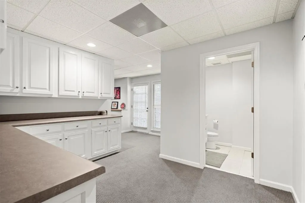 415 Hadley Court, Sandy Springs, Georgia 30350, 4 Bedrooms Bedrooms, ,3 BathroomsBathrooms,Residential,Sold,415 Hadley Court,7427166