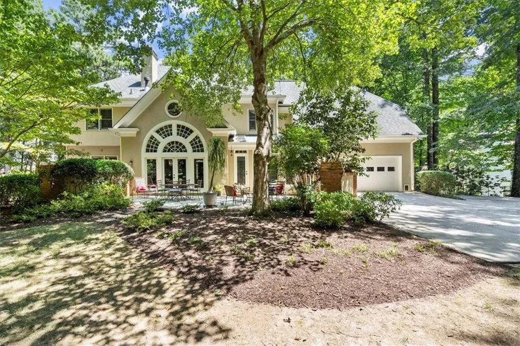 415 Hadley Court, Sandy Springs, Georgia 30350, 4 Bedrooms Bedrooms, ,3 BathroomsBathrooms,Residential,Sold,415 Hadley Court,7427166