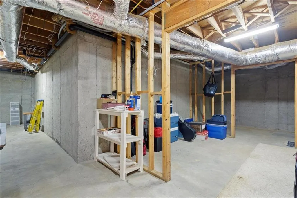 415 Hadley Court, Sandy Springs, Georgia 30350, 4 Bedrooms Bedrooms, ,3 BathroomsBathrooms,Residential,Sold,415 Hadley Court,7427166