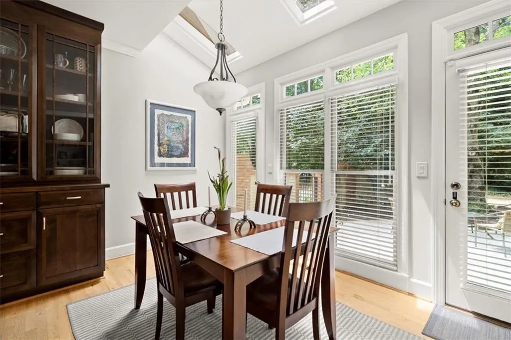 415 Hadley Court, Sandy Springs, Georgia 30350, 4 Bedrooms Bedrooms, ,3 BathroomsBathrooms,Residential,Sold,415 Hadley Court,7427166