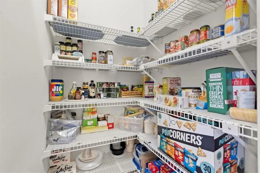 415 Hadley Court, Sandy Springs, Georgia 30350, 4 Bedrooms Bedrooms, ,3 BathroomsBathrooms,Residential,Sold,415 Hadley Court,7427166