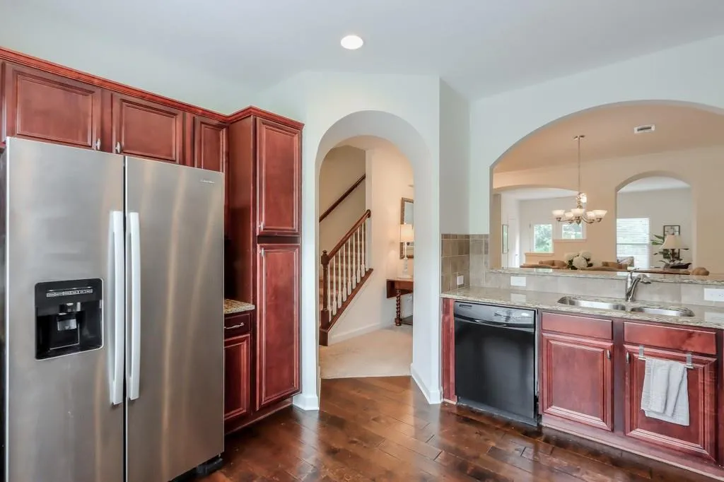 7360 Glisten Avenue, Sandy Springs, Georgia 30328, 3 Bedrooms Bedrooms, ,3 BathroomsBathrooms,Residential,Sold,7360 Glisten Avenue,7232201