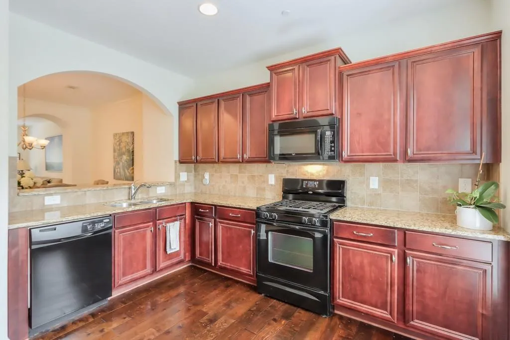 7360 Glisten Avenue, Sandy Springs, Georgia 30328, 3 Bedrooms Bedrooms, ,3 BathroomsBathrooms,Residential,Sold,7360 Glisten Avenue,7232201