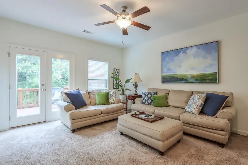7360 Glisten Avenue, Sandy Springs, Georgia 30328, 3 Bedrooms Bedrooms, ,3 BathroomsBathrooms,Residential,Sold,7360 Glisten Avenue,7232201