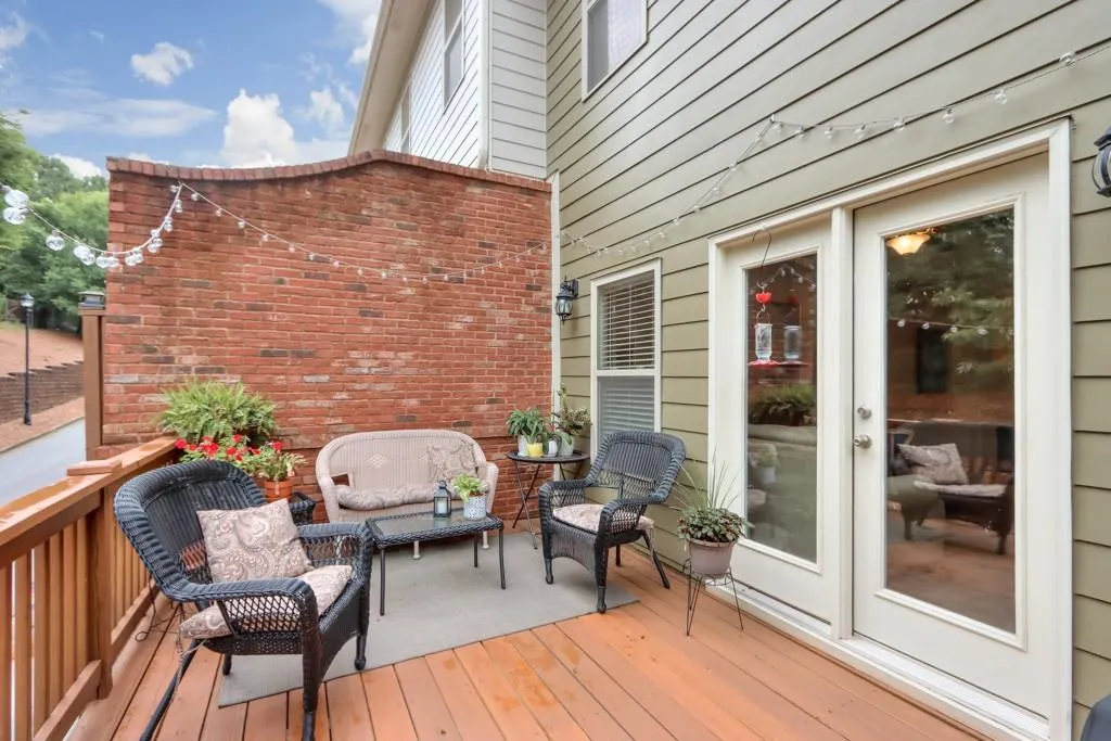 7360 Glisten Avenue, Sandy Springs, Georgia 30328, 3 Bedrooms Bedrooms, ,3 BathroomsBathrooms,Residential,Sold,7360 Glisten Avenue,7232201