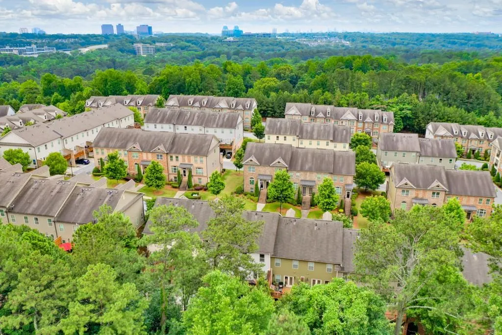 7360 Glisten Avenue, Sandy Springs, Georgia 30328, 3 Bedrooms Bedrooms, ,3 BathroomsBathrooms,Residential,Sold,7360 Glisten Avenue,7232201