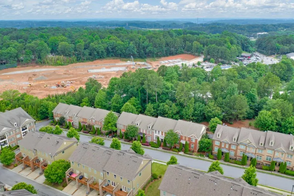 7360 Glisten Avenue, Sandy Springs, Georgia 30328, 3 Bedrooms Bedrooms, ,3 BathroomsBathrooms,Residential,Sold,7360 Glisten Avenue,7232201