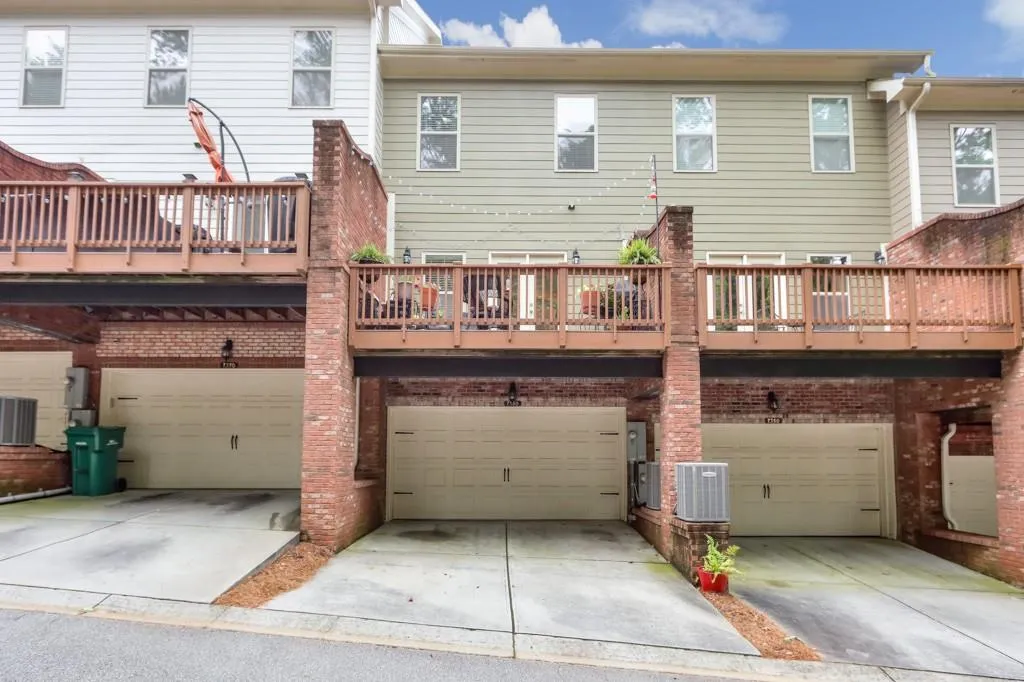 7360 Glisten Avenue, Sandy Springs, Georgia 30328, 3 Bedrooms Bedrooms, ,3 BathroomsBathrooms,Residential,Sold,7360 Glisten Avenue,7232201