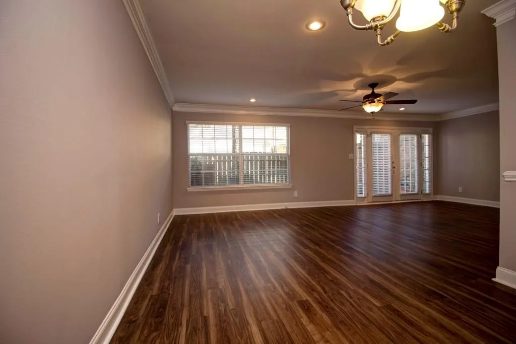 6980 Roswell Road Unit F7, Atlanta, Georgia 30328, 3 Bedrooms Bedrooms, ,2 BathroomsBathrooms,Residential,Sold,6980 Roswell Road Unit F7,5602515