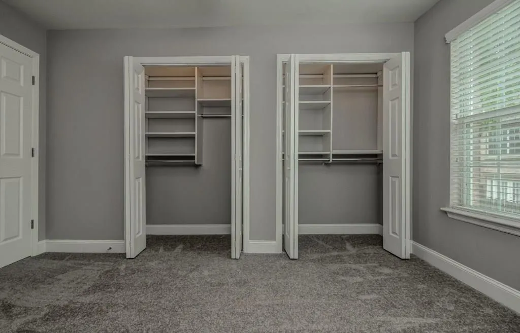6980 Roswell Road Unit F7, Atlanta, Georgia 30328, 3 Bedrooms Bedrooms, ,2 BathroomsBathrooms,Residential,Sold,6980 Roswell Road Unit F7,5602515