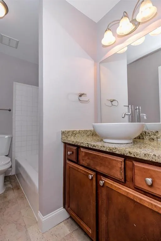 6980 Roswell Road Unit F7, Atlanta, Georgia 30328, 3 Bedrooms Bedrooms, ,2 BathroomsBathrooms,Residential,Sold,6980 Roswell Road Unit F7,5602515