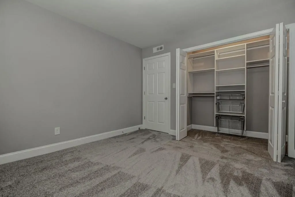 6980 Roswell Road Unit F7, Atlanta, Georgia 30328, 3 Bedrooms Bedrooms, ,2 BathroomsBathrooms,Residential,Sold,6980 Roswell Road Unit F7,5602515
