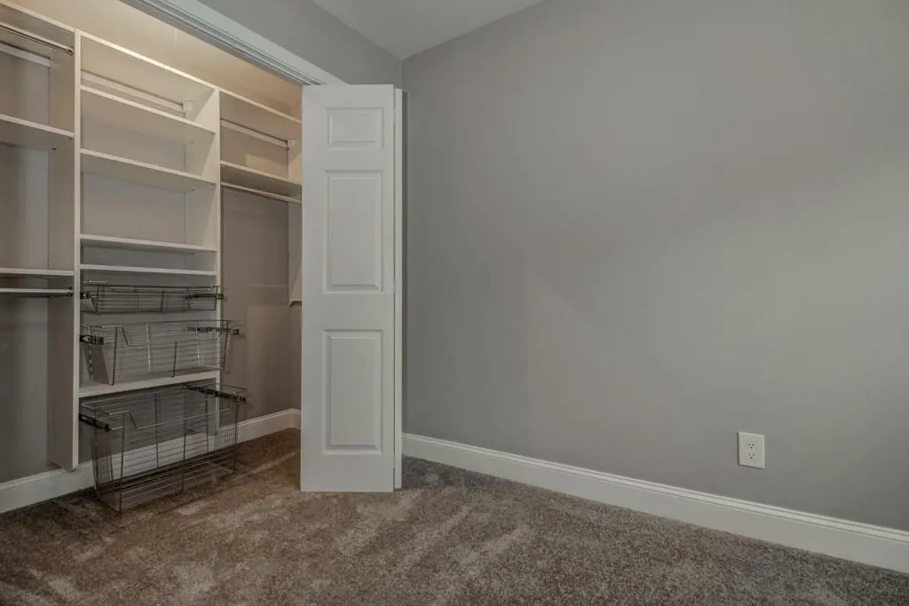 6980 Roswell Road Unit F7, Atlanta, Georgia 30328, 3 Bedrooms Bedrooms, ,2 BathroomsBathrooms,Residential,Sold,6980 Roswell Road Unit F7,5602515