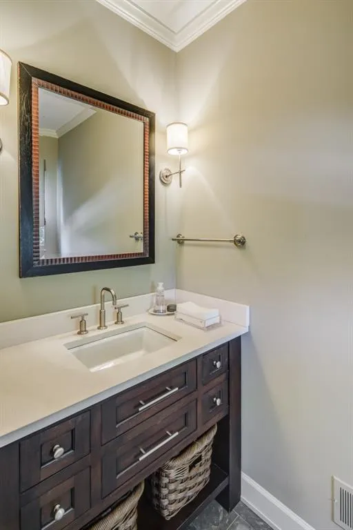 1315 Belmore Way, Sandy Springs, Georgia 30350, 6 Bedrooms Bedrooms, ,5 BathroomsBathrooms,Residential,Sold,1315 Belmore Way,6864395