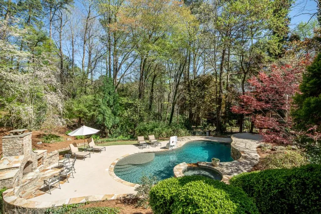 1315 Belmore Way, Sandy Springs, Georgia 30350, 6 Bedrooms Bedrooms, ,5 BathroomsBathrooms,Residential,Sold,1315 Belmore Way,6864395