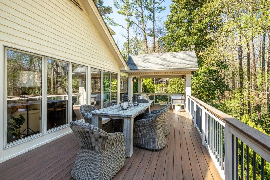 1315 Belmore Way, Sandy Springs, Georgia 30350, 6 Bedrooms Bedrooms, ,5 BathroomsBathrooms,Residential,Sold,1315 Belmore Way,6864395