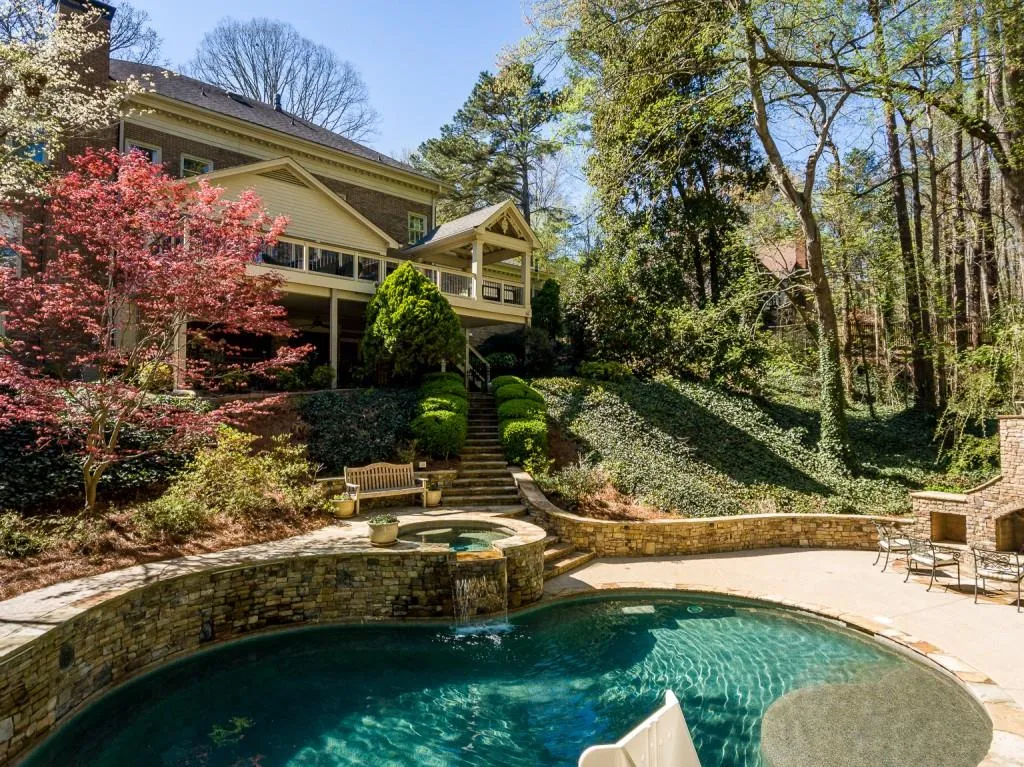 1315 Belmore Way, Sandy Springs, Georgia 30350, 6 Bedrooms Bedrooms, ,5 BathroomsBathrooms,Residential,Sold,1315 Belmore Way,6864395