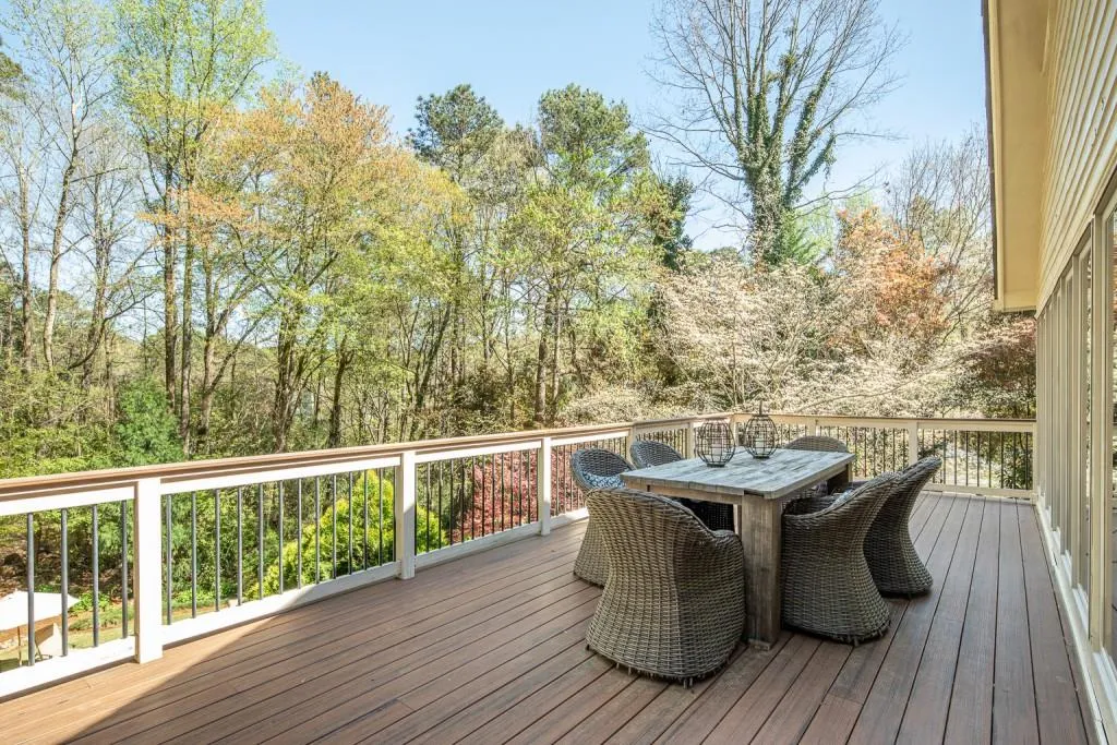 1315 Belmore Way, Sandy Springs, Georgia 30350, 6 Bedrooms Bedrooms, ,5 BathroomsBathrooms,Residential,Sold,1315 Belmore Way,6864395