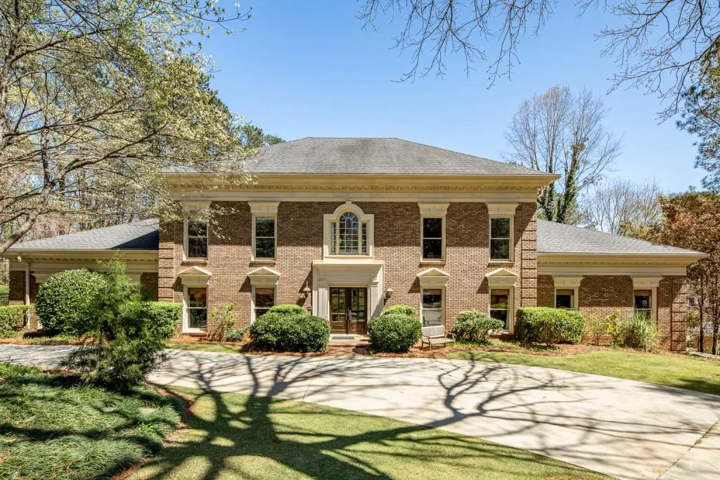 1315 Belmore Way, Sandy Springs, Georgia 30350, 6 Bedrooms Bedrooms, ,5 BathroomsBathrooms,Residential,Sold,1315 Belmore Way,6864395