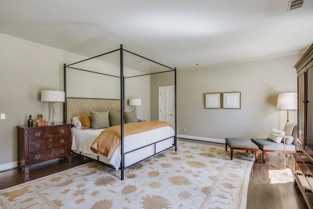 1315 Belmore Way, Sandy Springs, Georgia 30350, 6 Bedrooms Bedrooms, ,5 BathroomsBathrooms,Residential,Sold,1315 Belmore Way,6864395