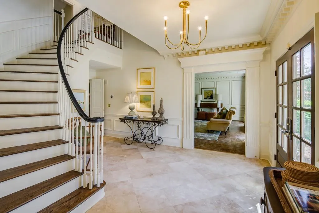 1315 Belmore Way, Sandy Springs, Georgia 30350, 6 Bedrooms Bedrooms, ,5 BathroomsBathrooms,Residential,Sold,1315 Belmore Way,6864395