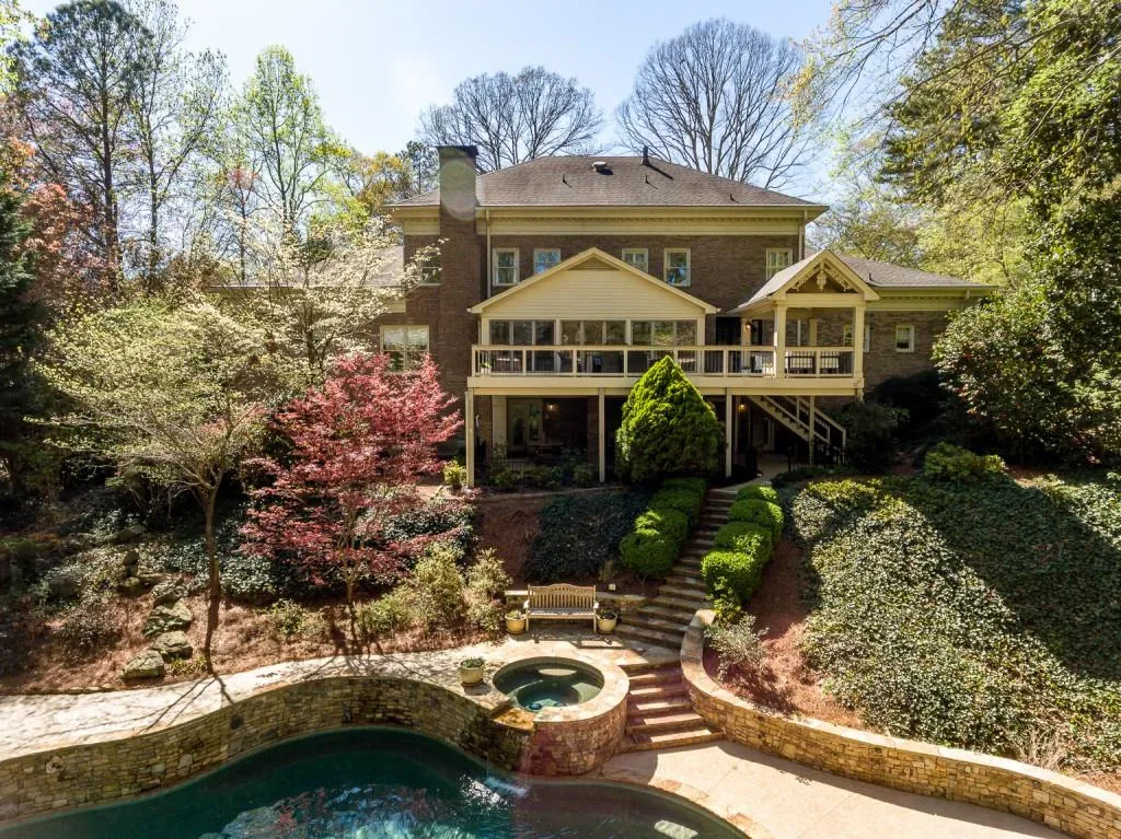 1315 Belmore Way, Sandy Springs, Georgia 30350, 6 Bedrooms Bedrooms, ,5 BathroomsBathrooms,Residential,Sold,1315 Belmore Way,6864395