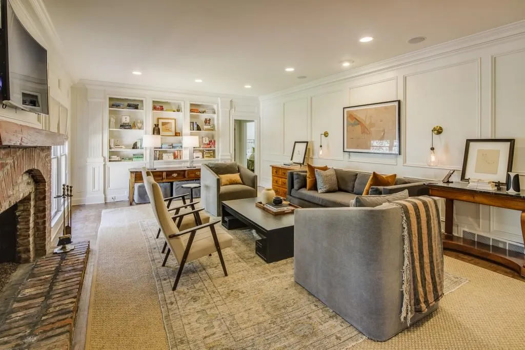 1315 Belmore Way, Sandy Springs, Georgia 30350, 6 Bedrooms Bedrooms, ,5 BathroomsBathrooms,Residential,Sold,1315 Belmore Way,6864395