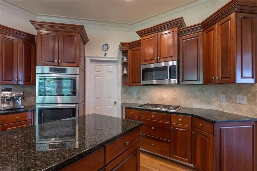 205 Fieldsborn Court, Atlanta, Georgia 30328, 4 Bedrooms Bedrooms, ,3 BathroomsBathrooms,Residential,Sold,205 Fieldsborn Court,7051436