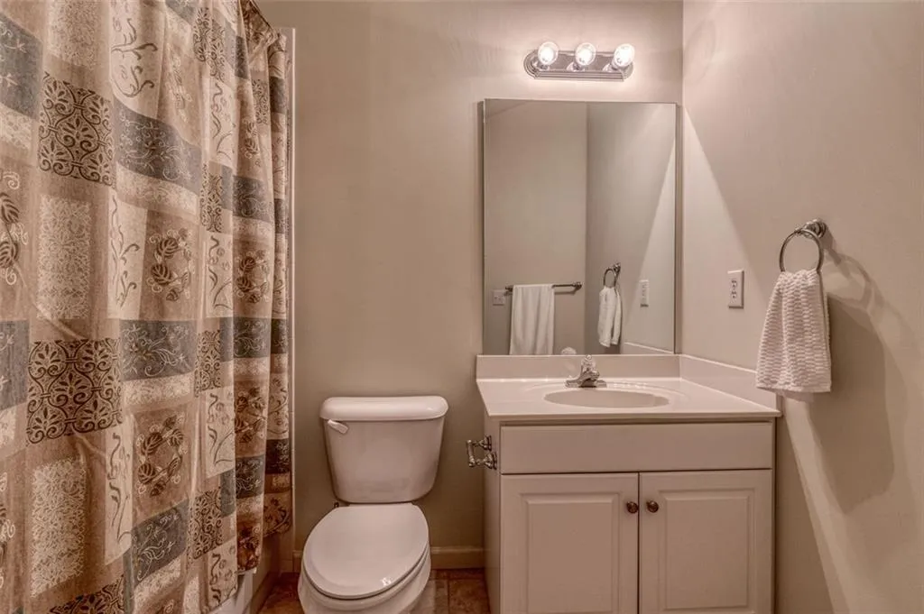 205 Fieldsborn Court, Atlanta, Georgia 30328, 4 Bedrooms Bedrooms, ,3 BathroomsBathrooms,Residential,Sold,205 Fieldsborn Court,7051436