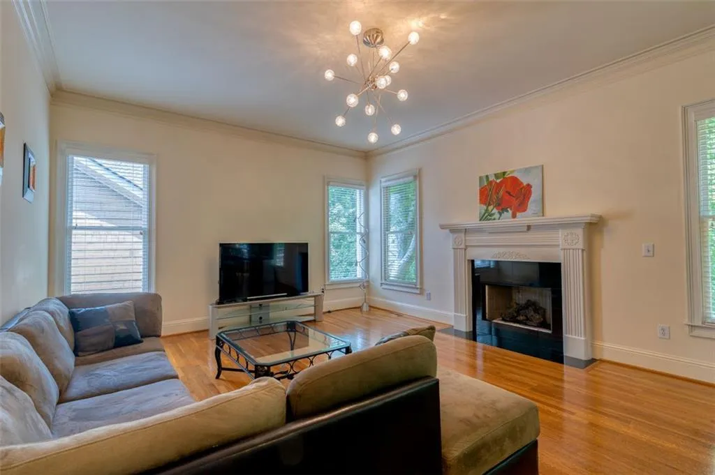 205 Fieldsborn Court, Atlanta, Georgia 30328, 4 Bedrooms Bedrooms, ,3 BathroomsBathrooms,Residential,Sold,205 Fieldsborn Court,7051436