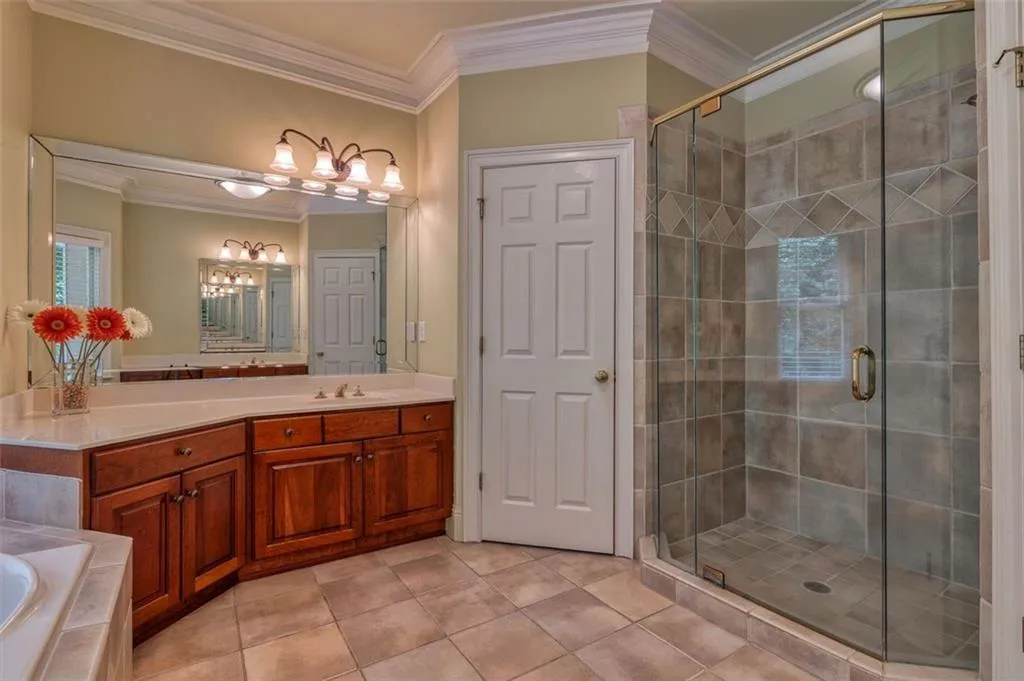 205 Fieldsborn Court, Atlanta, Georgia 30328, 4 Bedrooms Bedrooms, ,3 BathroomsBathrooms,Residential,Sold,205 Fieldsborn Court,7051436