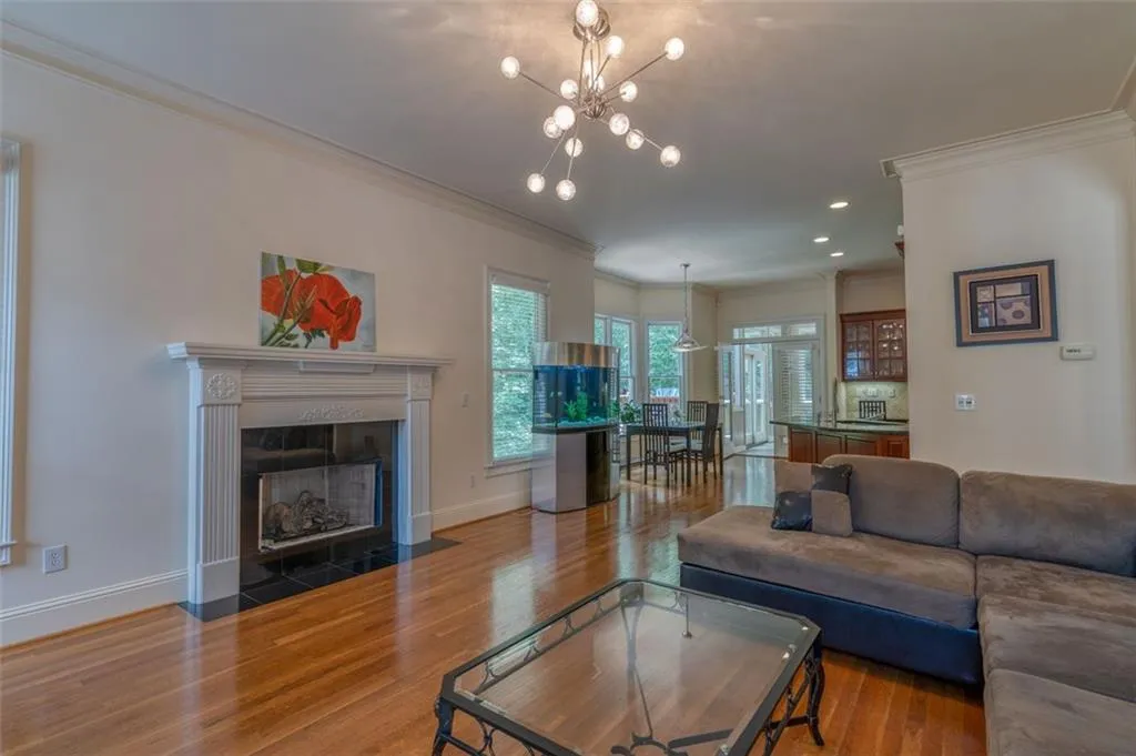 205 Fieldsborn Court, Atlanta, Georgia 30328, 4 Bedrooms Bedrooms, ,3 BathroomsBathrooms,Residential,Sold,205 Fieldsborn Court,7051436